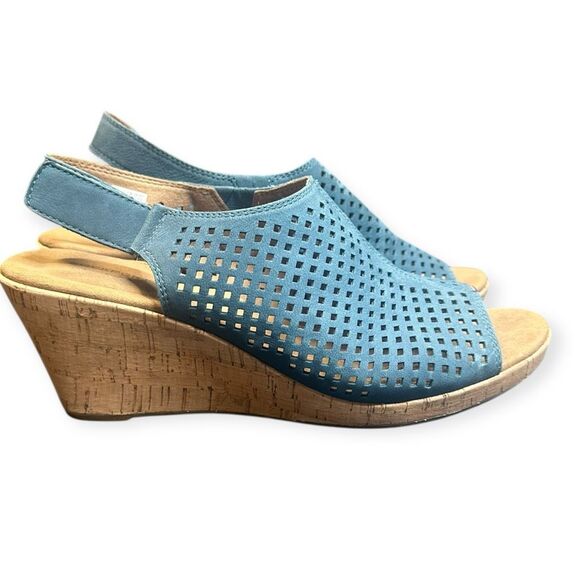 ROCKPORT Women’s Blue Perforated Briah Sling Wedge Sandals Size 10.5M - Picture 2 of 9